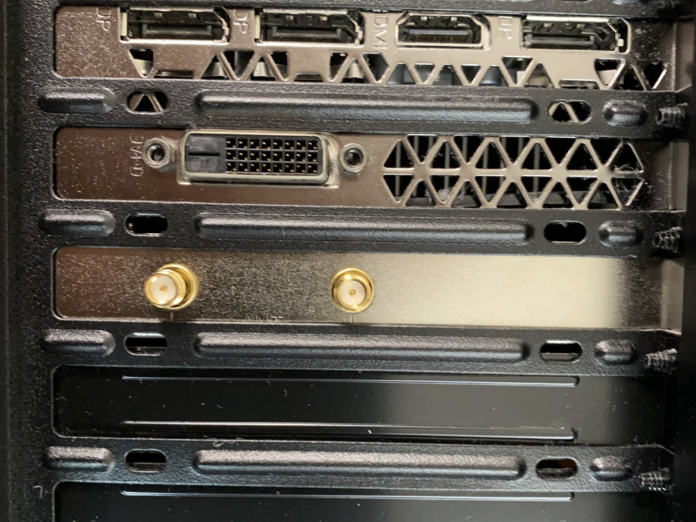 PC背面