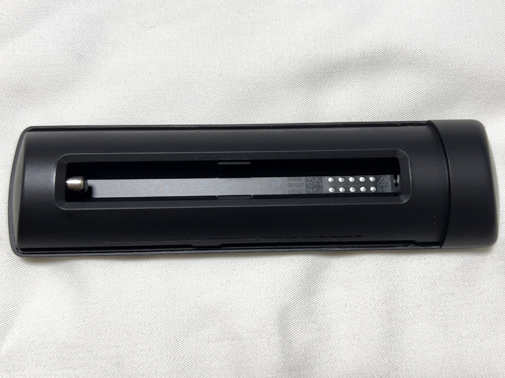 Fire TV Stick 4K Max リモコン背面 電池ボックス