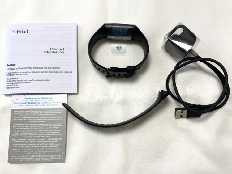 【Suica対応】 Fitbit Charge4 本体と同梱物