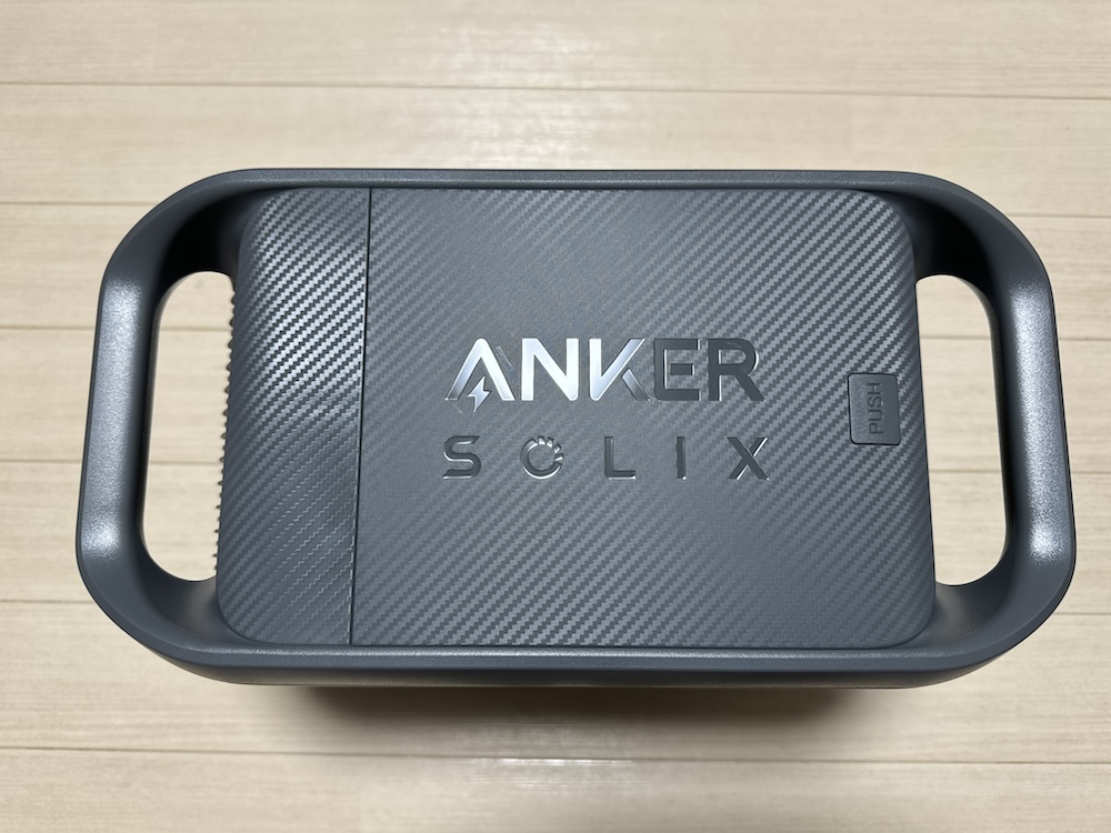 Anker Solix C800 Portable Power Station 上部